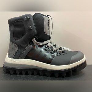 ADIDAS WMNS STELLA McCARTNEY EULAMPIS BOOT BLACK GREY FX1963 SIZE 7-7.5 HIKING